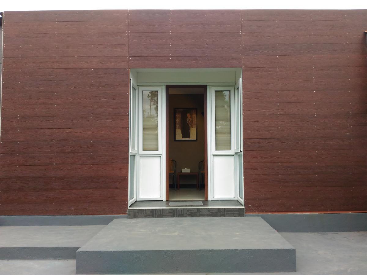 巴厘乌玛汀君酒店 图兰奔 外观 照片